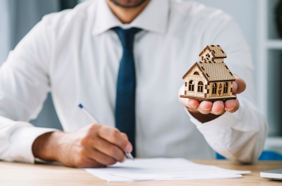 Property-Valuations